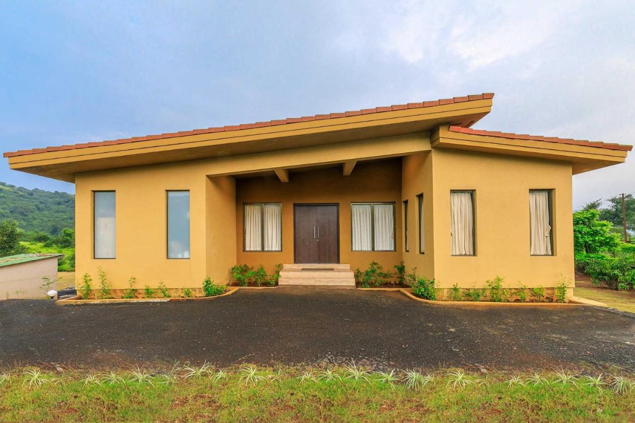 Stayvista'S Shivom Villa 2 - A Serene Escape With Views Of The Valley And Lake Лонавала Екстериор снимка